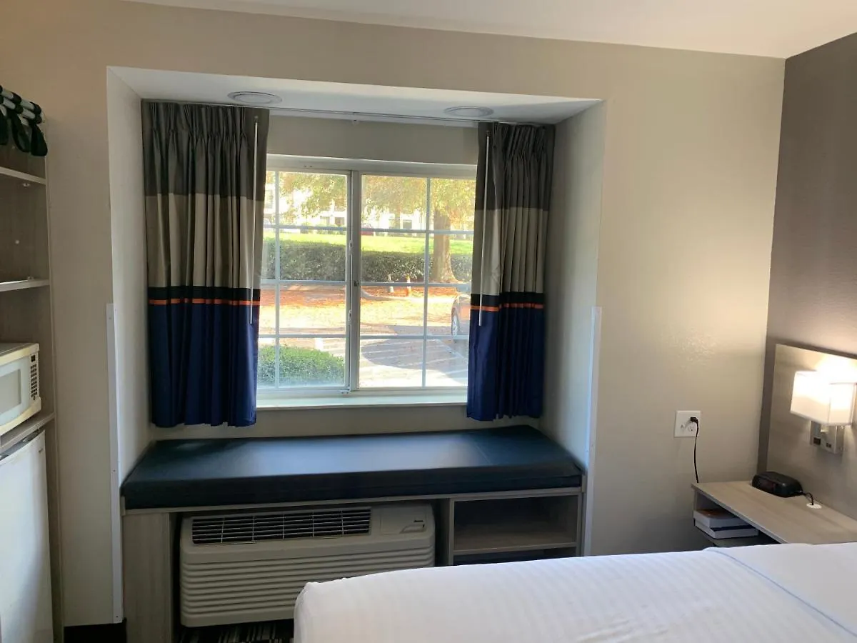Microtel Inn By Wyndham Charlotte Airport