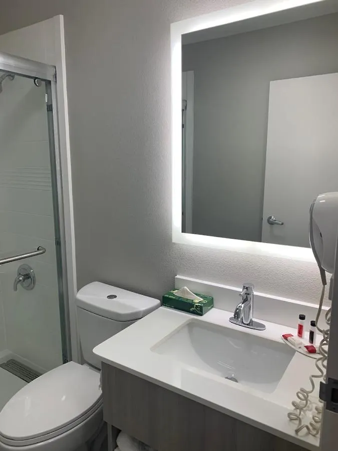 Microtel Inn By Wyndham Charlotte Airport 3*,